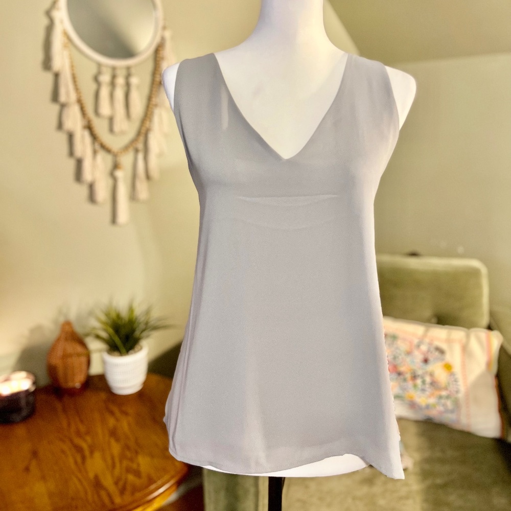 ❌ SOLD ❌ GREY SLEEVELESS BLOUSE